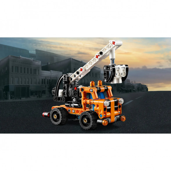 Конструктор LEGO Technic 42088 Ремонтный автокран в Ставрополе